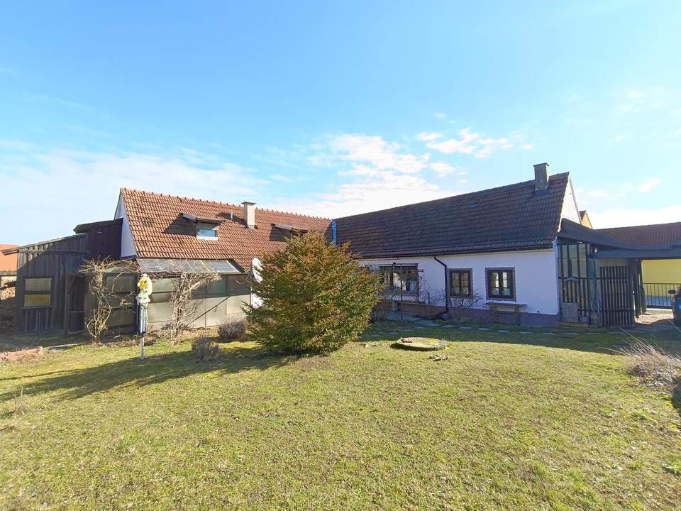 Ländliche Idylle: Charmantes Bauernhaus zum Verlieben