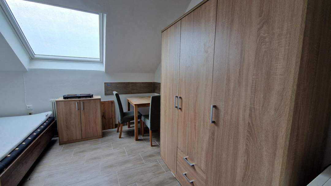 Möbliertes Zimmer zu mieten - Waltendorfer Hauptstraße