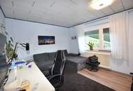 Zweifamilienwohnhaus in Sonnenlage und 2. Baulandgrundstück in beliebter Gemeinde