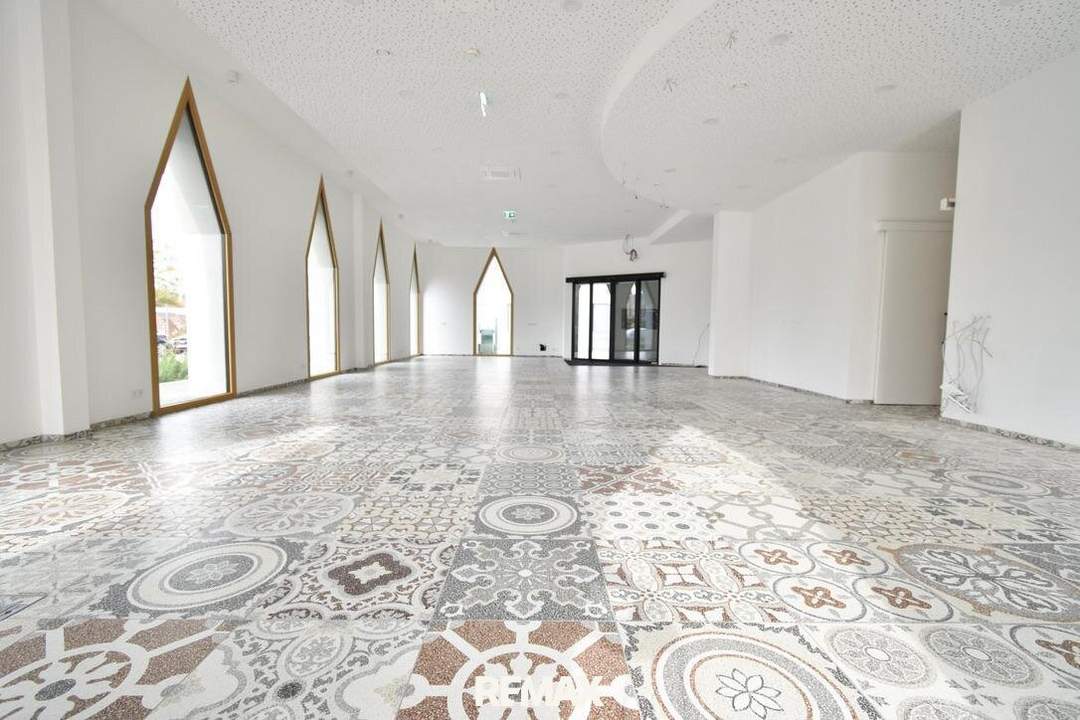 217 m² BÜRO- UND GESCHÄFTSFLÄCHE – ZENTRALE LAGE – AB SOFORT VERFÜGBAR!
