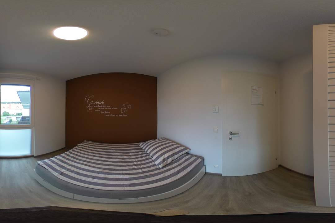 Neuwertige 2-Zimmer-Wohnung mit Balkon, Lift und Tiefgaragenplatz in Weiz!