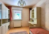 IDYLLE UND PRIVATSPHÄRE - FAMILIENFREUNDLICHES EINFAMILIENHAUS IN SCHÖNER RANDLAGE!!