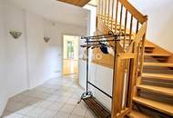 Lichtdurchflutetes, familienfreundliches Traumhaus: 4 Schlafzimmer, Pool, Sauna und Gartenidylle