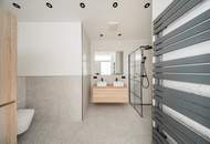 URBANER GARTENTRAUM! Hofseitiger Drei-Zimmer-Erstbezug nächst Schlossquadrat mit Terrasse und Eigengarten