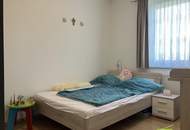 Familien-Idylle mit Pool und nachhaltiger Energieversorgung