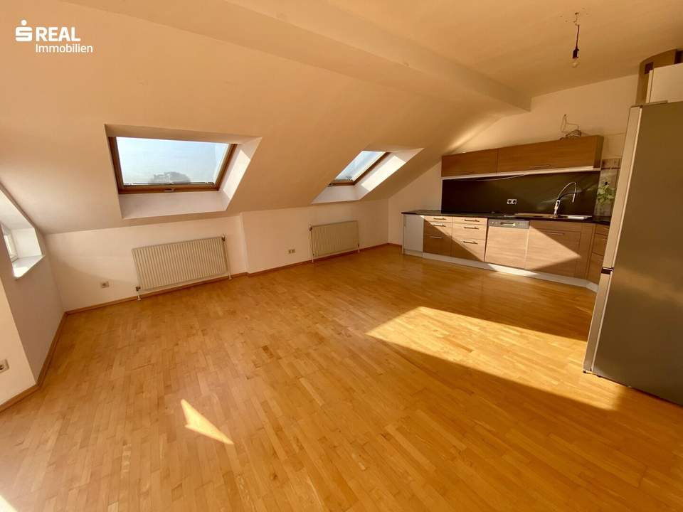 2er WG ca. 93 m² + 6 m² Terrasse