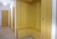 HELLE DREIZIMMERWOHUNG IN RUHIGER LAGE!