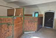 Wunderschöner Dreikanthof in Ruhelage mit Reithalle