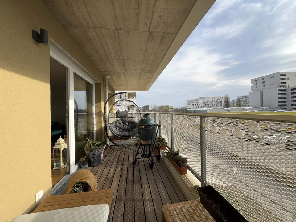 Neubau-Wohnung mit Balkon und Garagenplatz! Blick auf den Kahlenberg!