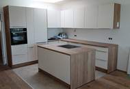 15493 - Exklusiv GENERALSANIERTE 4 Zimmer Wohnung