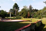 Licht, Luft und Freiheit: Bungalow mit großem Garten und Pool