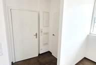 Traum-Balkon / Dachgeschoss ohne Schrägen / Naschmarkt um´s Eck / U-Bahn vor der Türe / 3 Zimmer perfekt aufgeteilt! Einfach WOW! HIP und TRENDY die Gegend - Magisch schön das Altbauhaus!