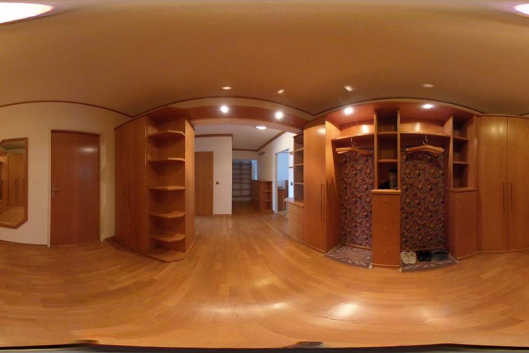 4 ZIMMER / LOGGIA / 3. LIFTSTOCK / TIEFGARAGENPLATZ