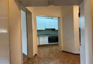 Zentrale & ruhige 2-Zimmer-Wohnung mit verglastem Balkon