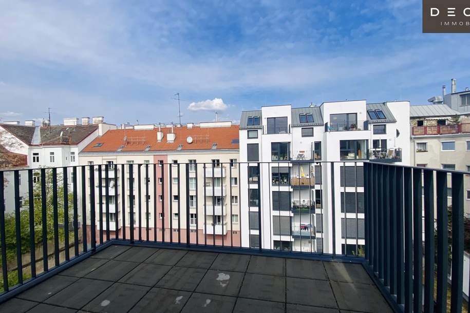 / IN DEN RUHIGEN INNENHOF AUSGERICHTET / DACHGESCHOSSWOHNUNG / TERRASSE / 2 ZIMMER, Wohnung-miete, 989,00,€, 1150 Wien 15., Rudolfsheim-Fünfhaus