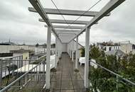 KARLSPLATZ IS CALLING: ruhige 2 Zimmer-Wohnung mit Gemeinschaftsdachterrasse!