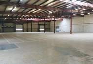 2.500m² Lagerhalle mit Rampen &amp; 250m² Büro