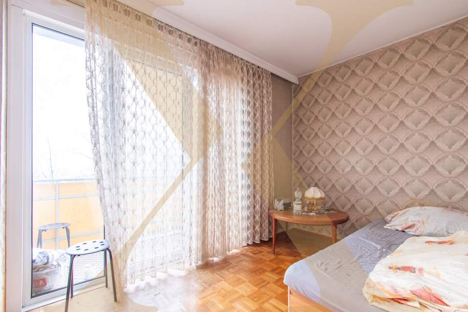 Günstige Dachgeschoßwohnung mit Balkon in Linz/Spallerhof - ideal für Eigennutzer oder Anleger - zu verkaufen!, Wohnung-kauf, 198.000,€, 4020 Linz(Stadt)