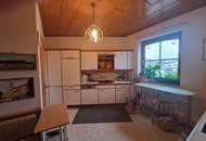 WOHN- UND GESCHÄFTSHAUS ALS GROSSZÜGIGES LANDHAUS MIT GESCHLOSSENEM INNENHOF, WERKSTATT, BÄCKEREI, KAFFEEHAUS UND NEBENGEBÄUDEN