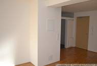 Gemütliche 2 Zimmer Wohnung mit Balkon, Parkplatz und Kellerabteil!