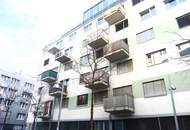 Nähe Neubaugasse // Moderne 2-Zi-Wohnung mit Balkon // 1.OG // U3 Nähe
