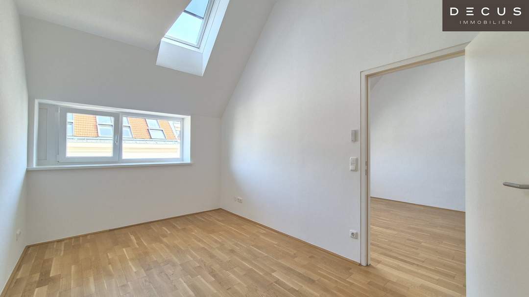 | DACHGESCHOSS | GUT VERMIETBAR | SANIERT |