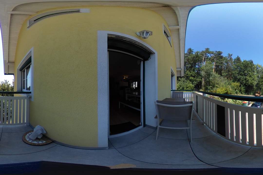 Großzügiges Wohnhaus mit 4 Wohneinheiten in herrlicher Aussichtslage - nahe Graz