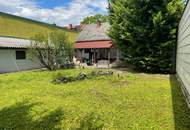 Kleines ausbaufähiges Haus und wunderschönes Grundstück