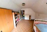 Großzügiges Zweifamilienhaus mit Innenhof, Gewölbekeller und traumhaftem Ausblick