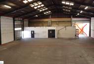 Vielseitige Industrie- / Werks- oder Lagerhalle mit 2 abgetrennten Bereichen und Galerie