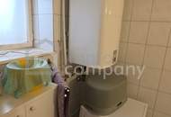 Renovierungsbedürftiges Haus mit zwei Wohneinheiten und viel Lagerfläche zu verkaufen!