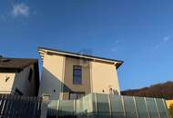 MODERN MIT BERG- UND WALDBLICK!