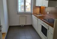 Tolle 2-Zimmer-Dachgeschosswohnung mit Loggia im 5ten!