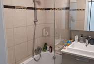 Preisreduktion! ZENTRALE LAGE, VOLLSTÄNDIG RENOVIERT, SEHR HELL