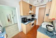 Gepflegte 2,5 Zimmer Altbaumiete Nähe Alszeile/Wattgasse