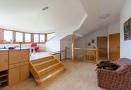 Wohnen im Einklang mit der Natur: Einfamilienhaus mit Panoramablick und großem Garten