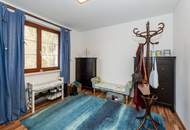 Großzügiges Wohnen in Ruhelage - modernisiertes Zuhause für ein oder zwei Familien