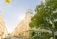 Brigittaplatz | Bezaubernde 2 Zimmer Altbau mit Potenzial &amp; Grünblick für unter € 3.650/m2