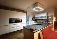 Koffer packen und einziehen: Hochwertiger Bungalow lässt keine Wünsche offen