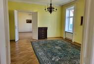 Charmante Villa mit weitläufigem Garten, Wintergarten & vielseitigen Wohnbereichen