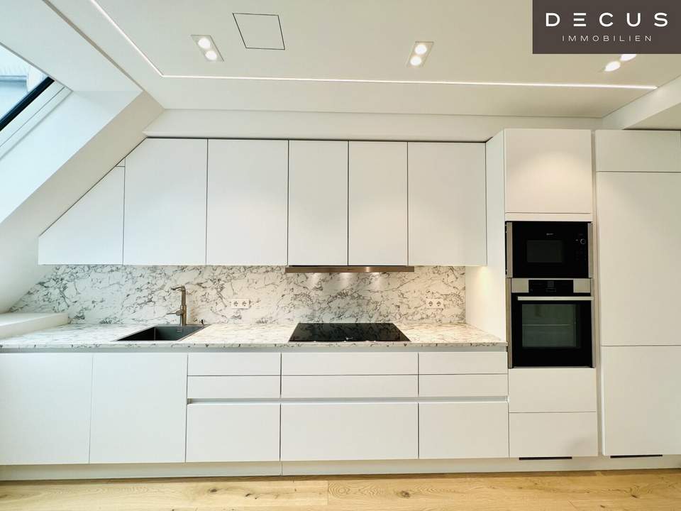 RESIDIEREN AM STADTPARK | ELEGANTE DACHGESCHOSSWOHNUNG | RUHIGE HOFSEITIGE 12 m2 TERRASSE | 4 ZIMMER | 2 BÄDER