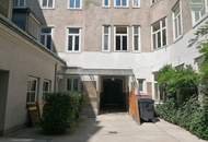 ALTBAU LIEBE | charmante 2,5-Zimmerwohnung | Top Lage