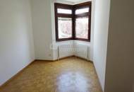 Gepflegte 4 Zimmer ETW mit südseitigen Balkon!