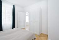 Ideal für Expats! Voll möbliertes Designer-Apartment in denkmalgeschütztem Gebäude im Herzen der Altstadt!