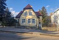 SANIERUNGSBEDÜRFTIGE VILLA IM JUGENDSTIL MIT TRAUMHAFTEM GARTEN SAMT ALTBAUMBESTAND IN ALLERBESTER WOHN- UND ZENTRUMSLAGE
