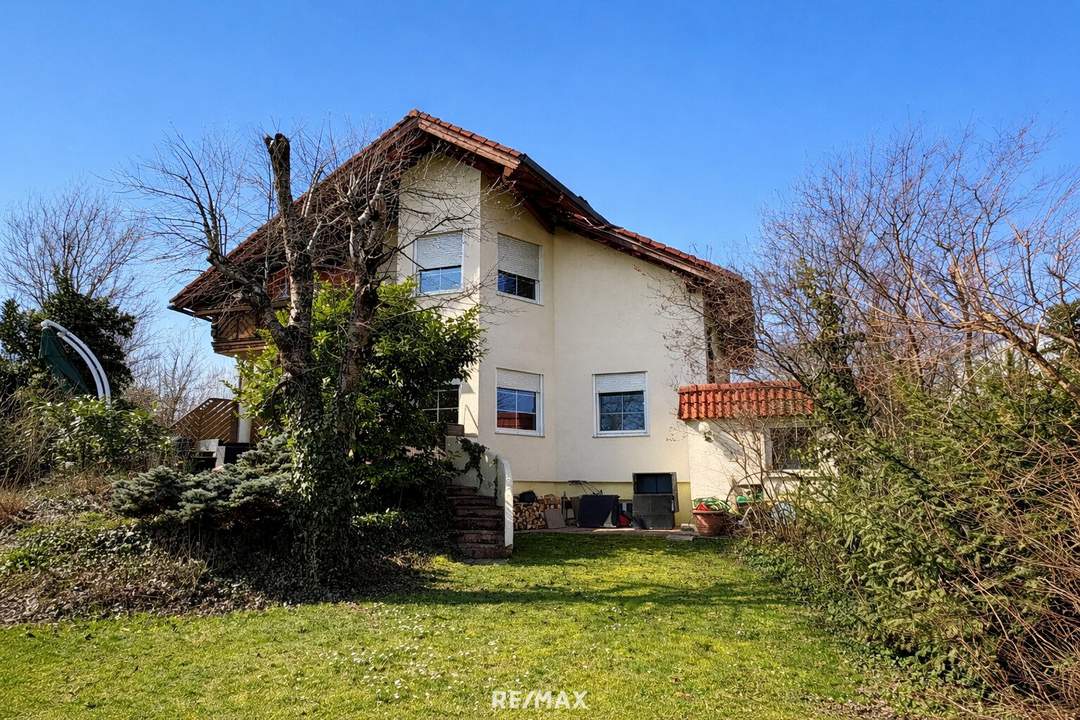 Einfamilienhaus in ruhiger Sackgassenlage im Weinort Pfaffstätten mit Blick auf den Anninger