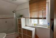 TOLLES, LEISTBARES WOHNJUWEL IN BESTLAGE VON KÖNIGSTETTEN MIT VIELEN HOCHWERTIGEN AUSSTATTUNGSDETAILS UND HOHER LEBENSQUALITÄT
