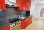 Innenhofseitige 2-Zimmer-Wohnung mit verglaster Loggia in U6-Nähe!
