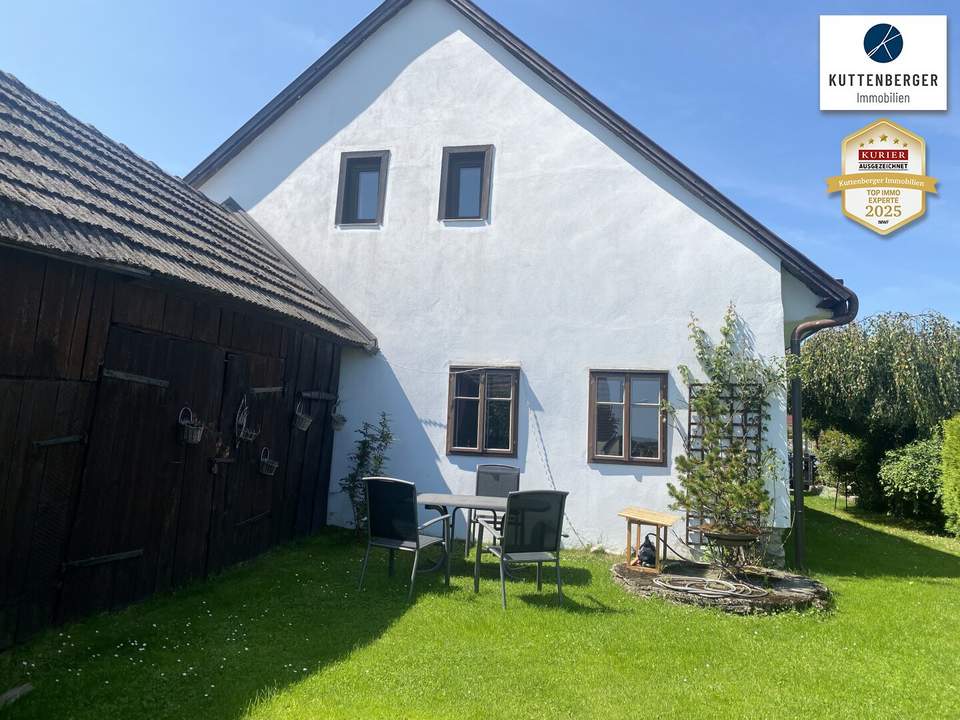 Liebevoll gepflegtes Haus mit reizendem Garten inkl. Wirtschaftsteil + Holzstadel