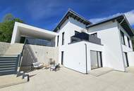 MODERN LIVING - Neuwertige Doppelhaushälfte mit 2 Terrassen und Doppelcarport in ruhiger Aussichtslage